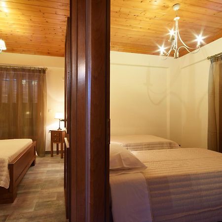 Driopes Villas โคโรนิ ภายนอก รูปภาพ