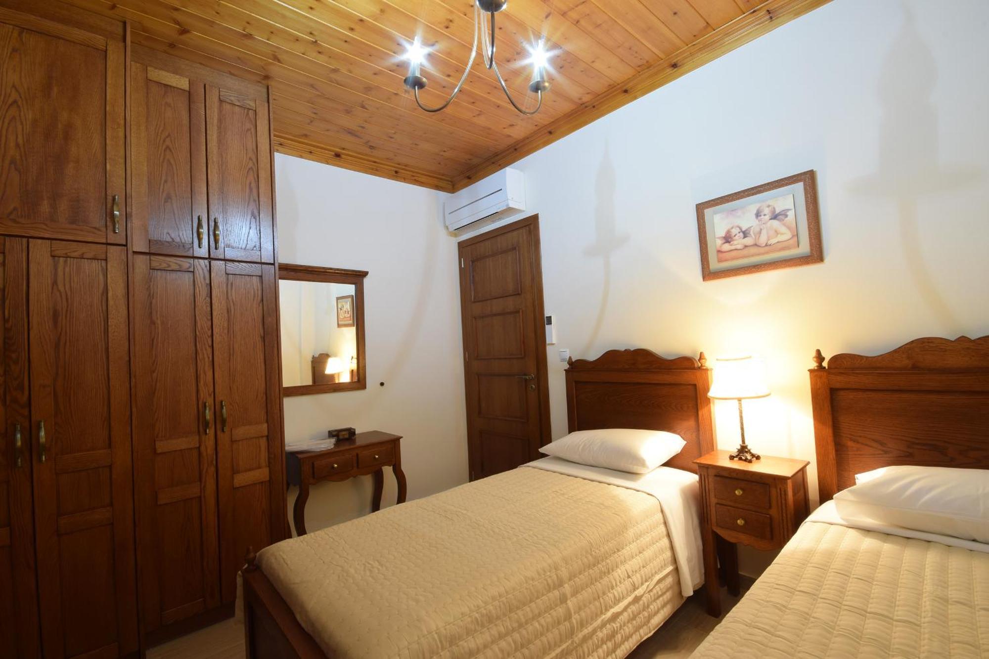 Driopes Villas โคโรนิ ภายนอก รูปภาพ