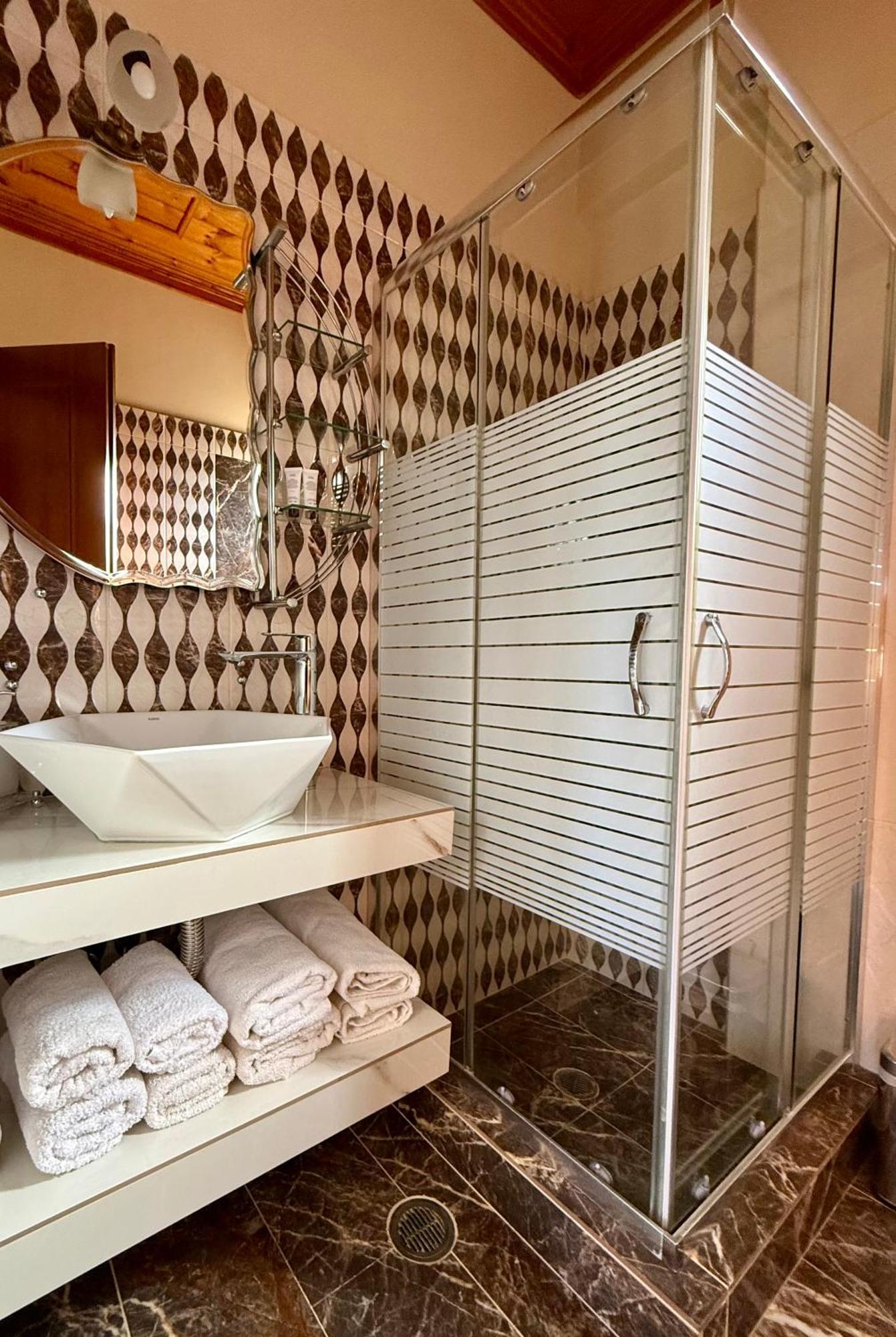 Driopes Villas โคโรนิ ภายนอก รูปภาพ