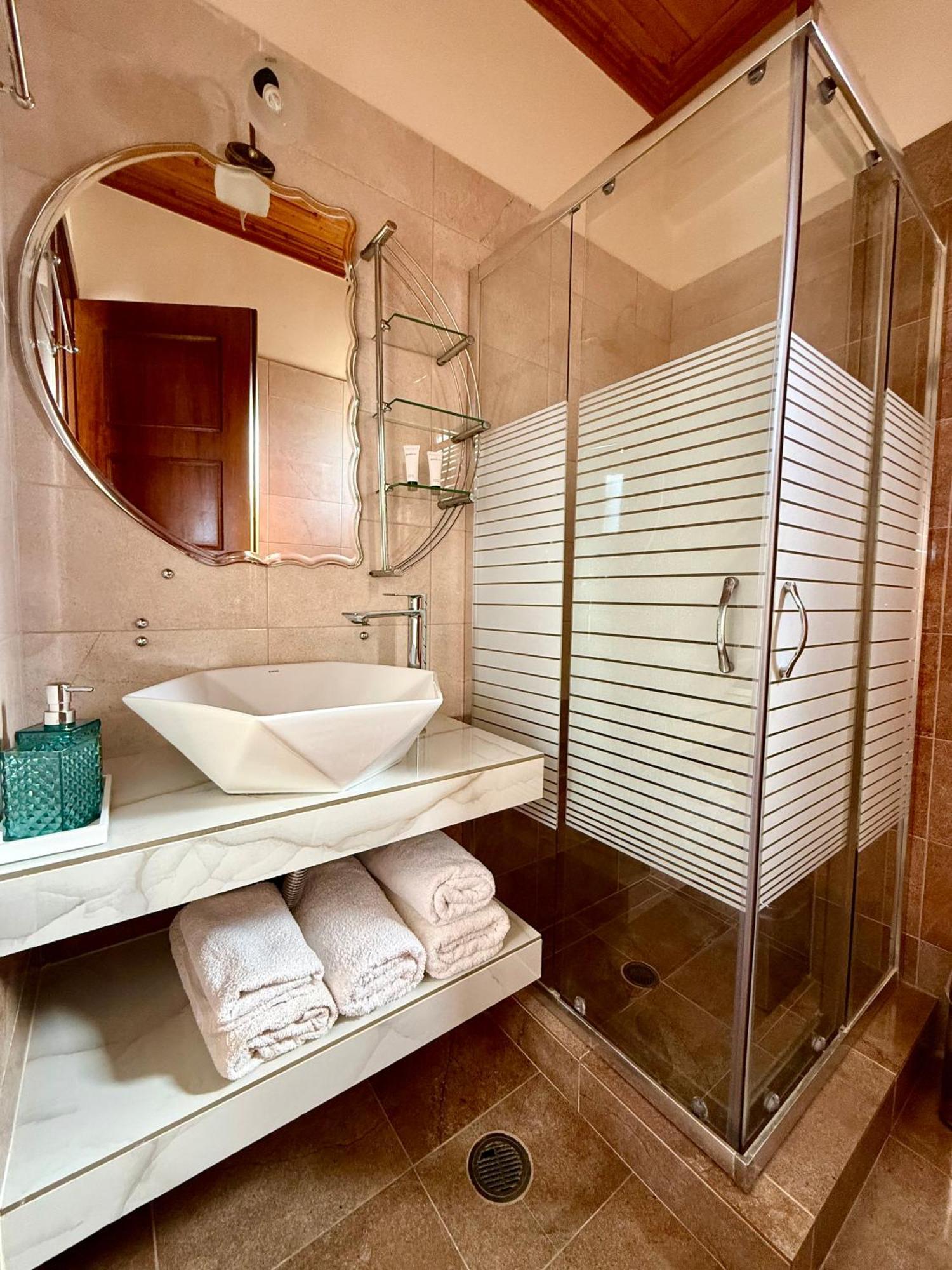 Driopes Villas โคโรนิ ภายนอก รูปภาพ