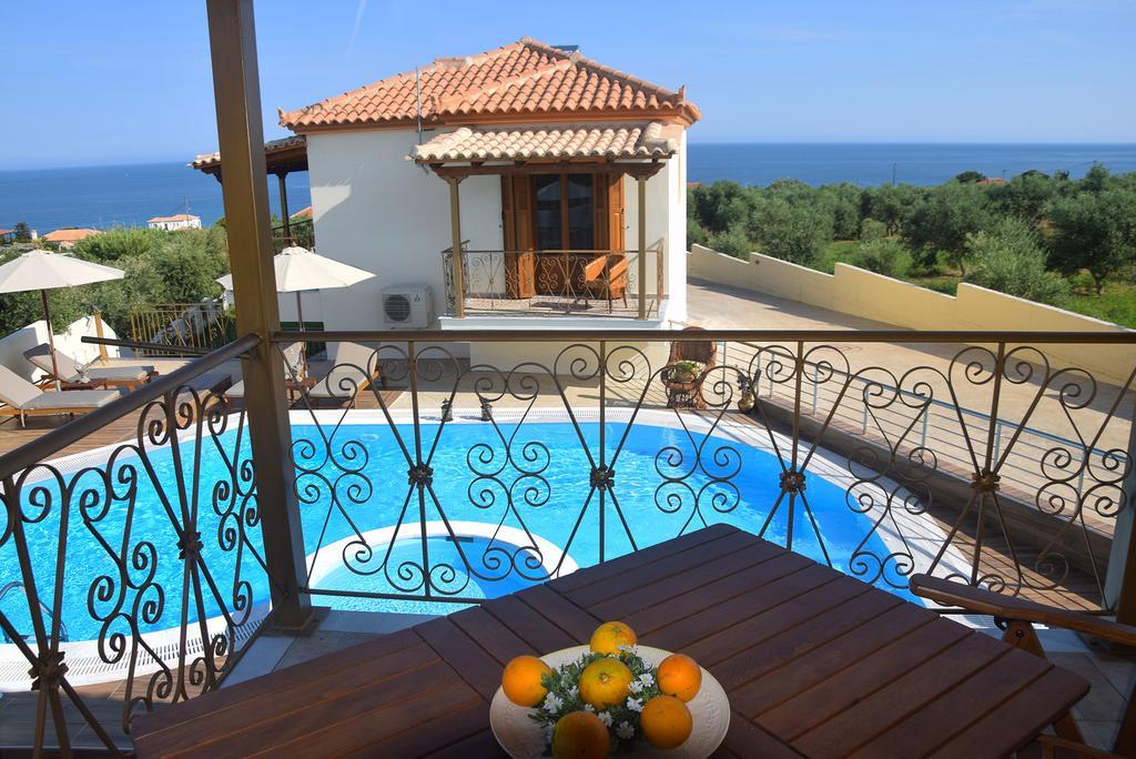 Driopes Villas โคโรนิ ภายนอก รูปภาพ