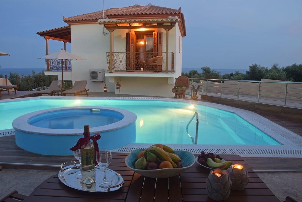 Driopes Villas โคโรนิ ภายนอก รูปภาพ